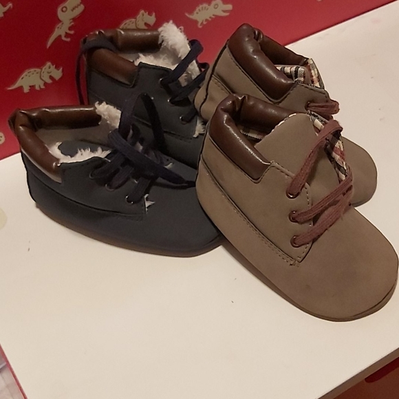 3 pairs of Soft sole Baby booties - Picture 5 of 10